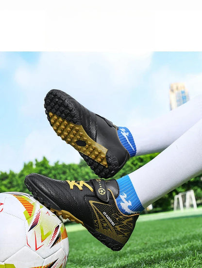 New Children Soccer Shoes Sports Society Field Boy Football Boots Futsal Fast Indoor Sneaker Original Ankle Football Boot Cleats