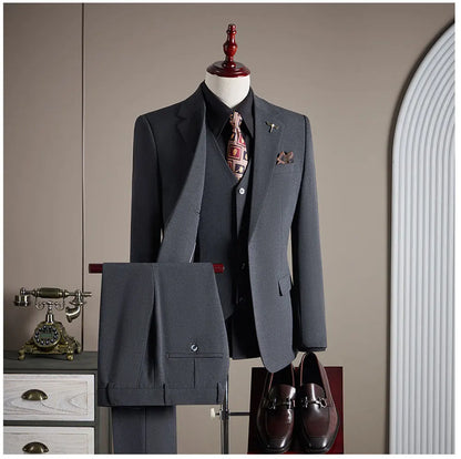 High-quality, Fashionable and Stylish Plus-size Men's Solid-color Suit Set, Men's Three-piece Set, One-button Casual Suit