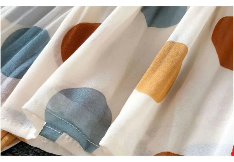 Casual V-Neck Chiffon Single Breasted Lantern Sleeve Folds Women's Blouse Shirt Female Clothing Tops 2024 Fashion