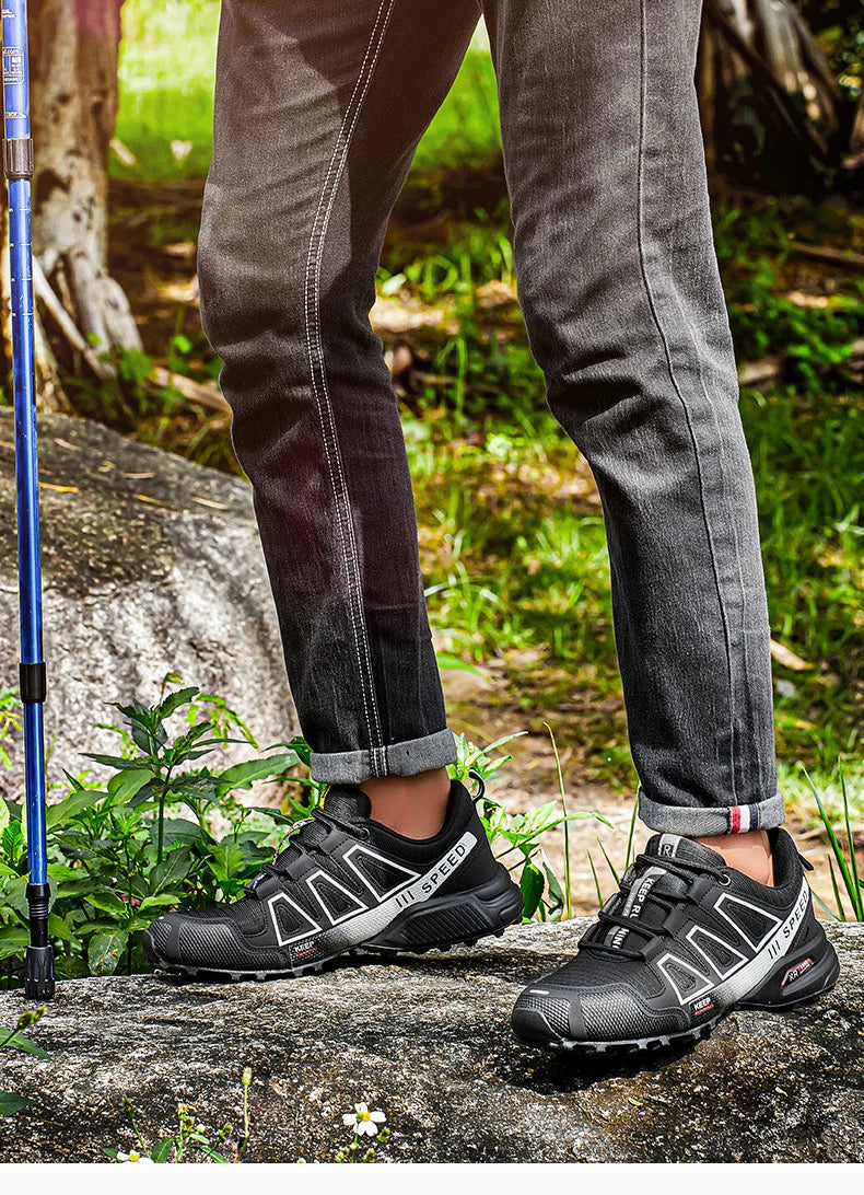 New Men's Boots Outdoor Hiking Sports Boots Men's Lightweight Comfortable And Breathable Casual Sports Shoes Size 39-47 Men's
