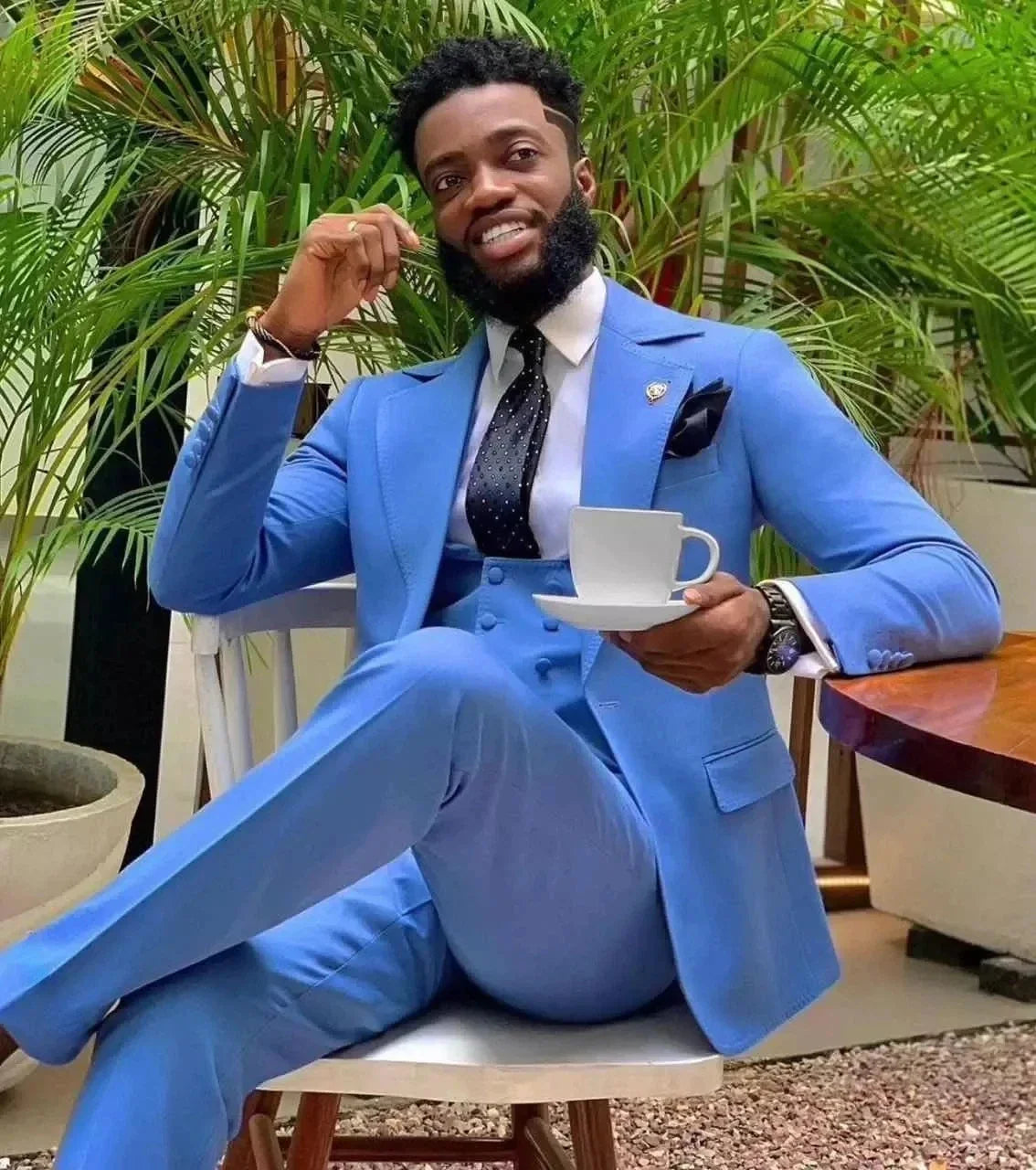 Groom Slim Fit Tuxedos Blue Men Wedding suits Wide Notch Lapel Blazer Formal One Button Men's Suits (Jacket+Vest+Pants)