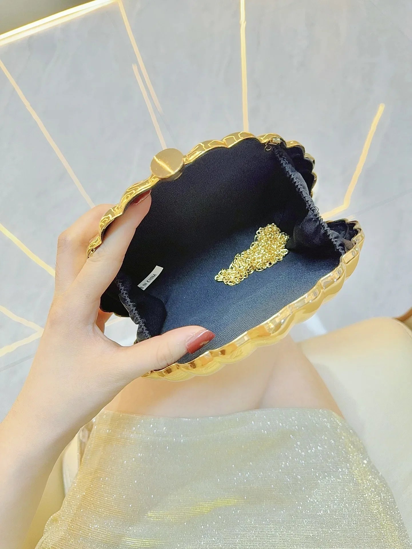 2025 Women Silver Gold Shell Bag Cute Acrylic Evening Clutch Bag With Strap For Wedding Party Small Purses Designer Handbags Ins