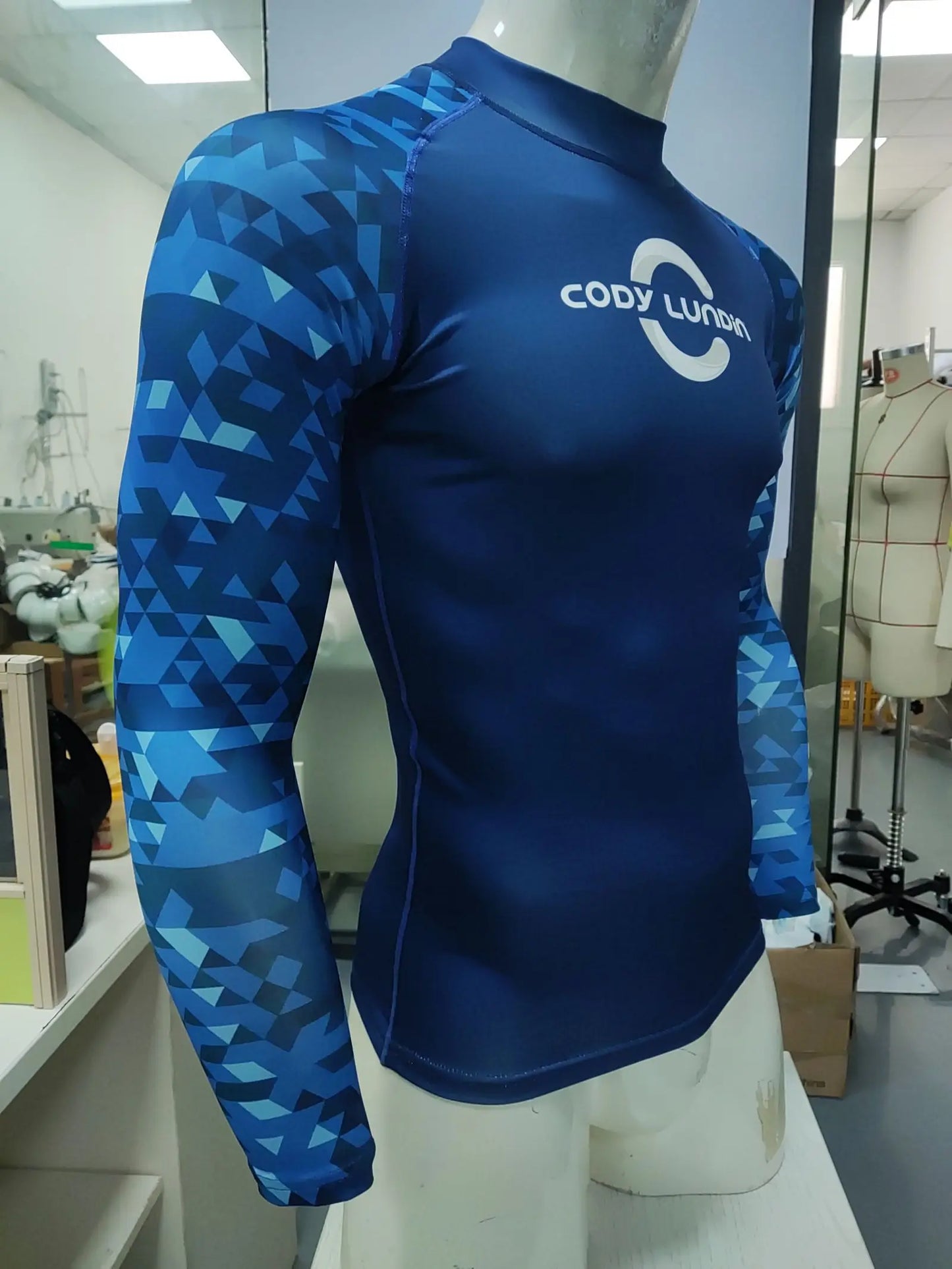 Men's Sports T -shirt Quickly Drying Bodybuilding Fitness Tight Rashguard UV Protection Swimsuit Swimming Shirt Surfing Rash