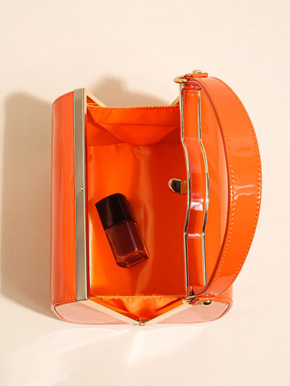 Highlight Cute Simple Patent Leather Pearlescent Leather Handheld Hard Shell Clip Dinner Bag