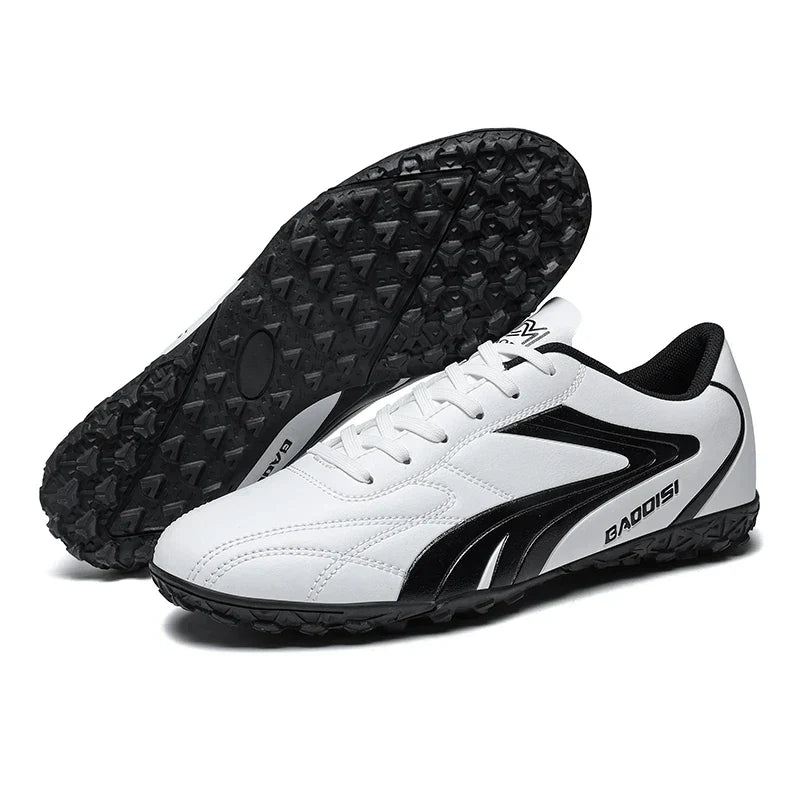 Men Soccer Shoes Breathable Football Boots Futsal Ultralight Professional Training Sneakers Unisex Grass Cleats Match Sport