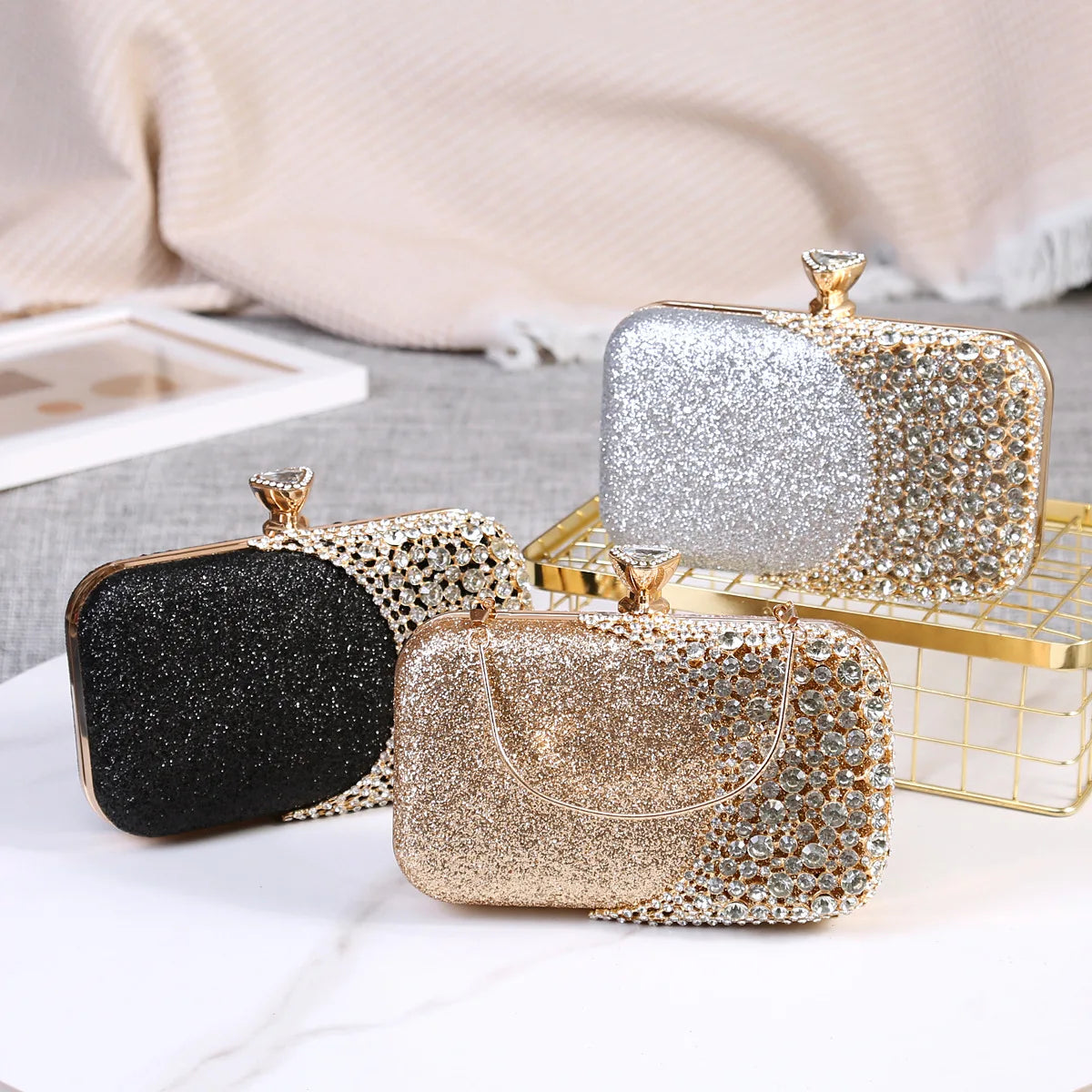 Rhinestone Women Bags Hollow Out Style Crystal Evening Bag Chain Shoulder Handbags Luxury Party Wedding Day Clutch Purse Handle
