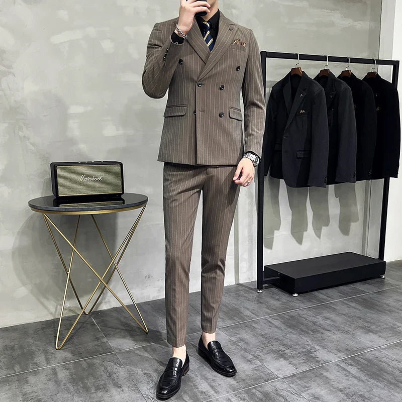2025 High-quality Korean Version Slim-fit Business (Suit + Vest + Trousers) Striped Double-breasted Suit Three-piece Set