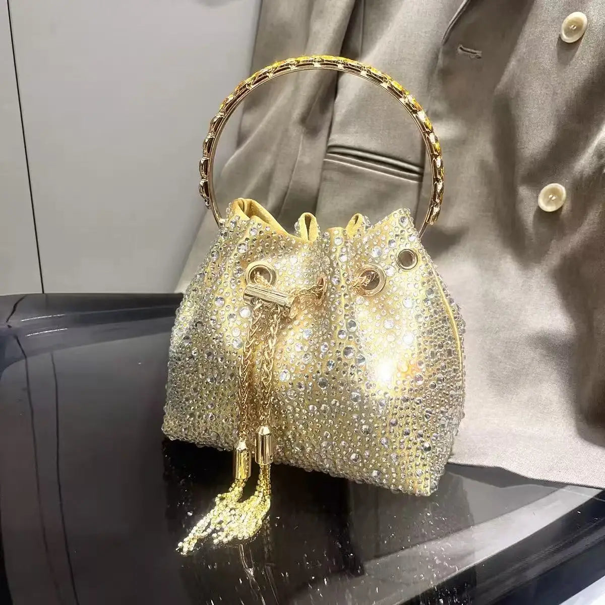 Luxury Designer Women Handbag Glitter Diamond Banquet Bag Satin Bucket Bag Wedding Party Clutch Purse Exquisite Evening Bag