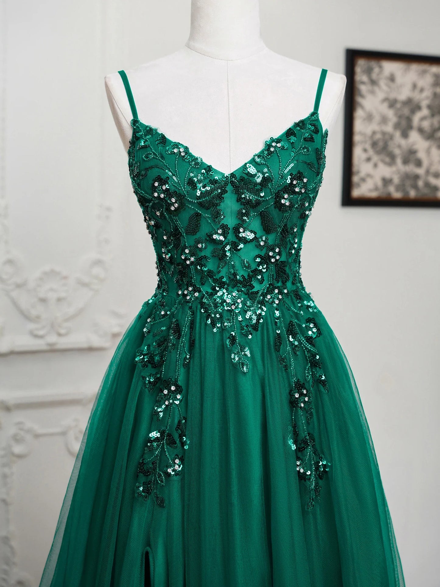 Sling Evening Dresses Sexy Spaghetti Straps V-Neck Illusion Sequins Appliques Prom Dress A-Line Train High Split Gowns