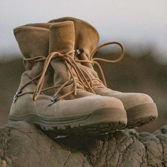 Men's Vintage High-top Desert Boots Outdoor Cowboy Boots Indestructible Work Shoes Winter Safety Shoes