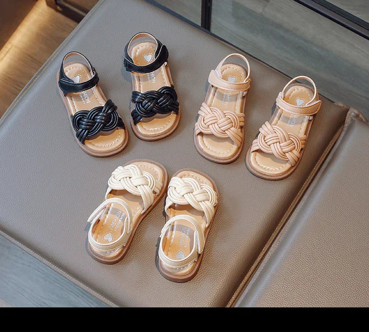 Children Fashion Girls Sandals Casual Weave Breatheable 2023 New Summer Beach Shoes Princess Flats Hook & Loop Chic Kids Korean