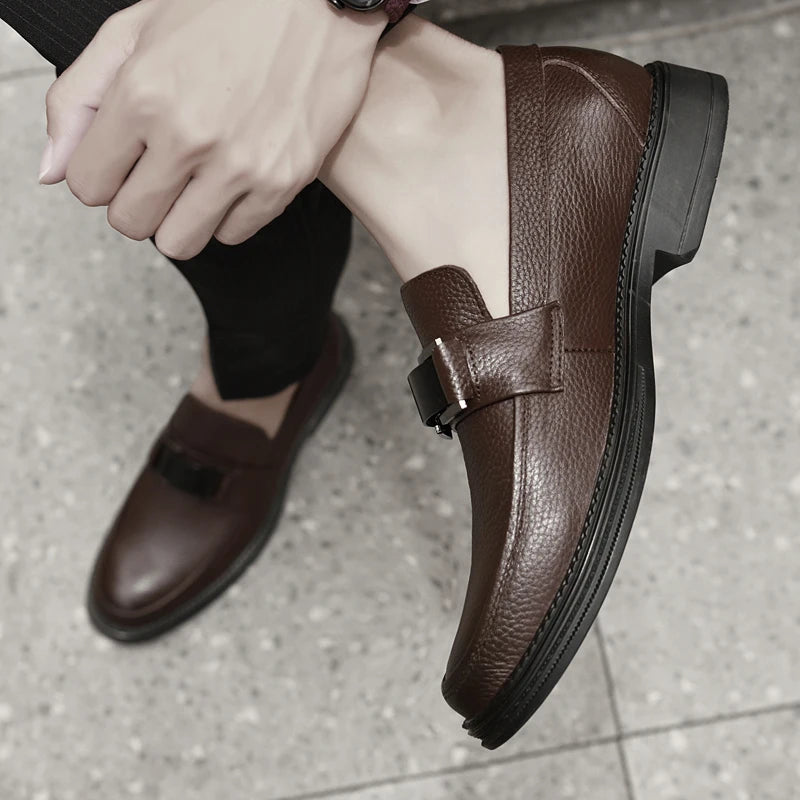 Men's Solid -Color Casual Loafers For Autumn And Winter Comfortable Soft -Soled Business Office Shoe And Metal Buckle Lazy Shoes