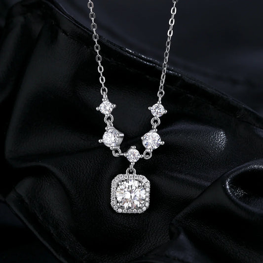 1CT D Color Moissanite Necklace 925 Sterling Silver Luxury Halo Charm Pendant Necklace For Women Bridal Wedding Jewelry