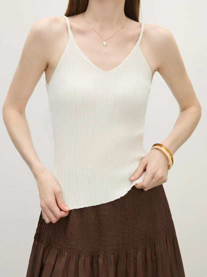 Chic Women Camis Base Layer Top Summer 2025 New Arrival V-Neck Sleeveless Tops Women Tees Summer Tanks Detailing 25FS12352