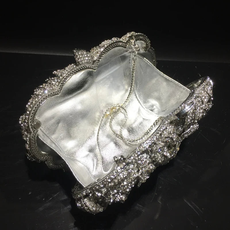 A flower cut-out diamond dinner bag, diamond bag, women's clutch