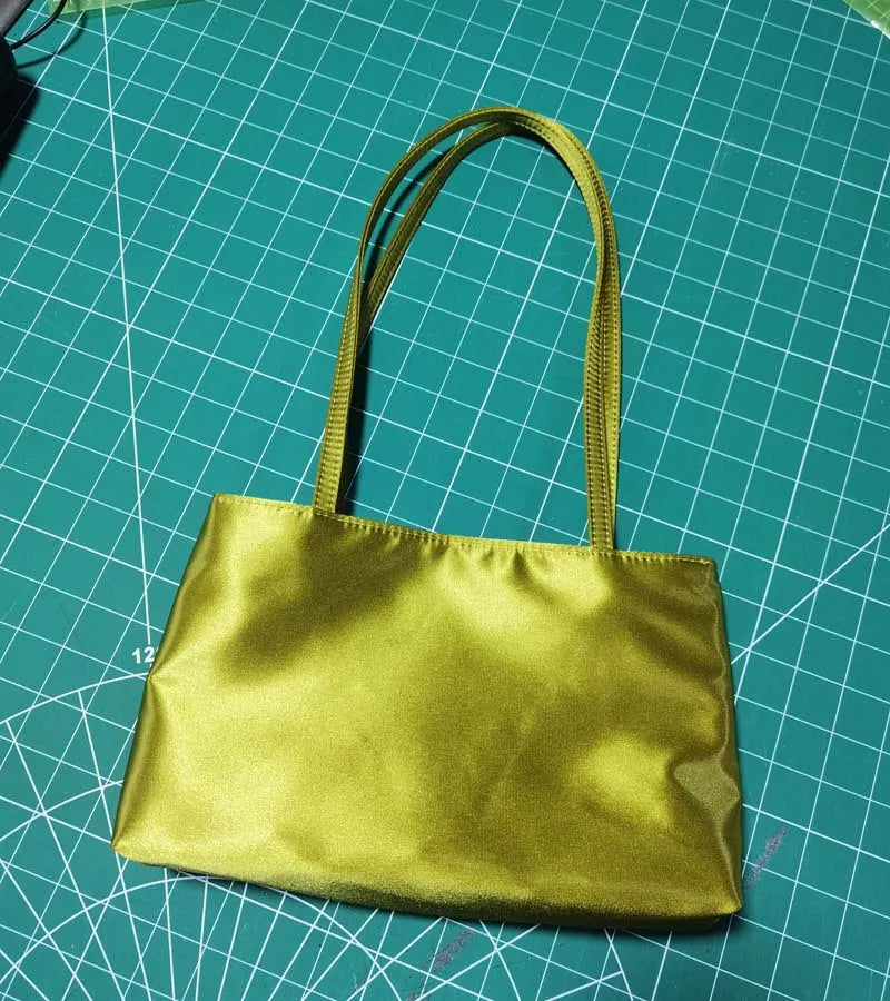 Luxury Silk Women's Shoulder Bag Square Underarm Handbag Contrasting Color Macaron Commuter Tote by Famous Brand
