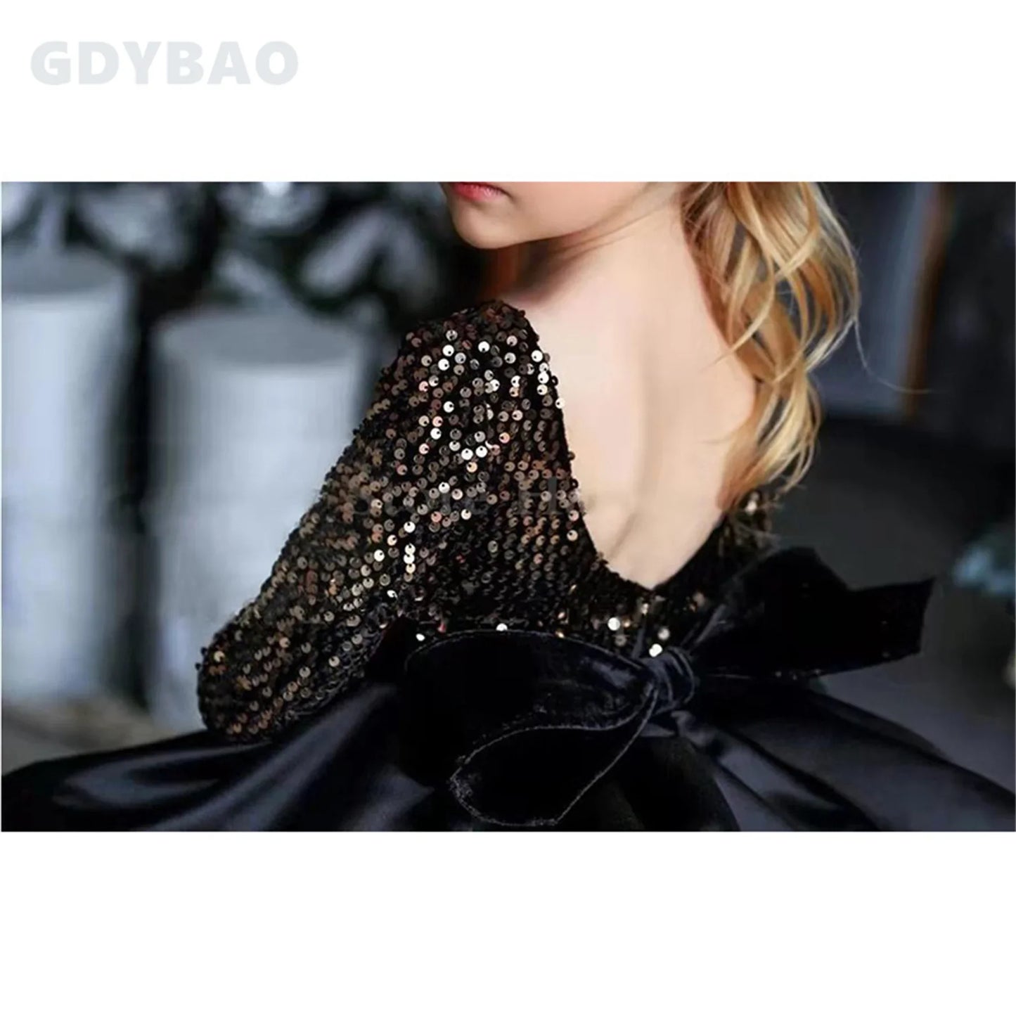 Gold Sequin Black Flower Girl Dress Long Sleeves Backless Scoop Neck Ruffles Tiered Girl's Party Gown Christmas Pageant Dresses