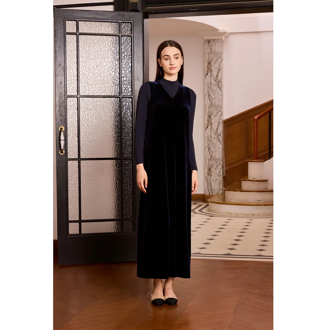 AP Women 2026 Autumn and Winter Modal Mesh Shirt and V Neck Velvet Maxi Dress High Quality