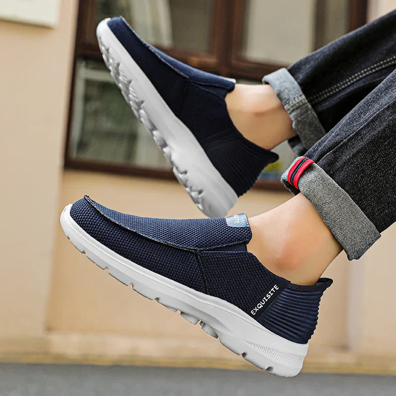 New Summer Breathable Canvas Shoes Men Loafers Slip On Sneakers Fashion Casual Men Shoes Lightweight Flats Men Driving