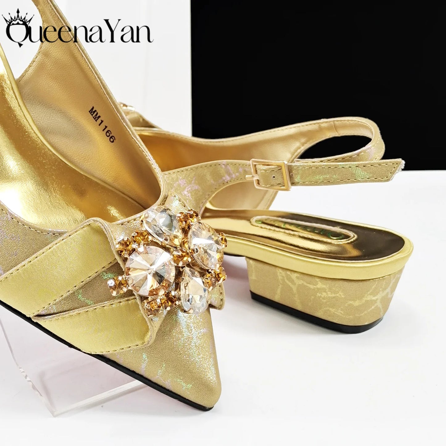 2025 New Summer Collection Stylish Italian Women’s Shoes and Bag Set Gold Colour Comfortable Low Heels With Rhinestone