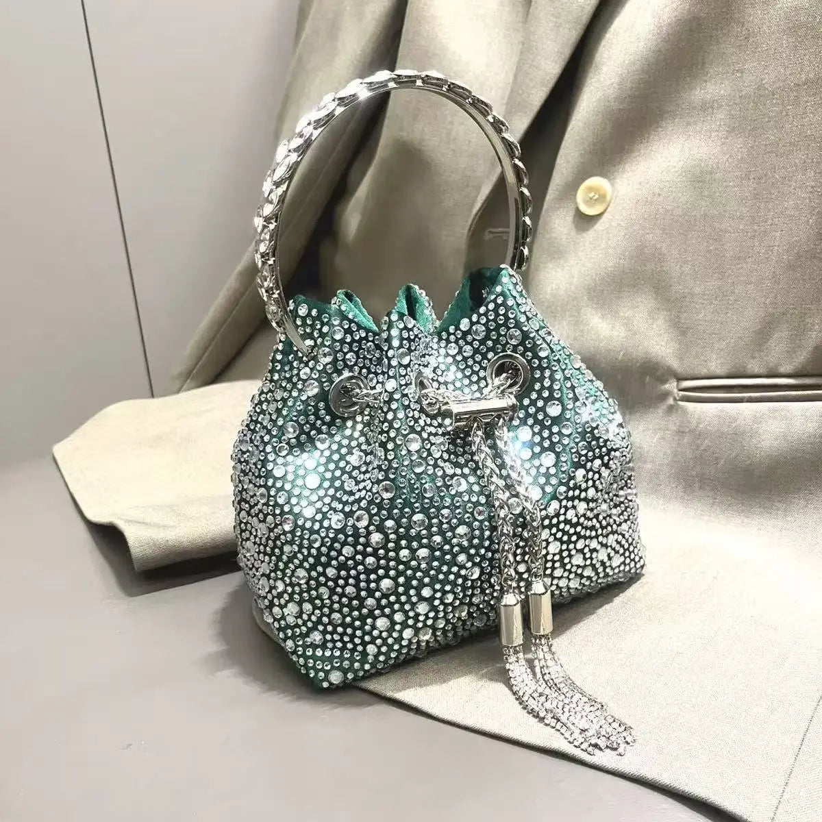 Luxury Designer Women Handbag Glitter Diamond Banquet Bag Satin Bucket Bag Wedding Party Clutch Purse Exquisite Evening Bag