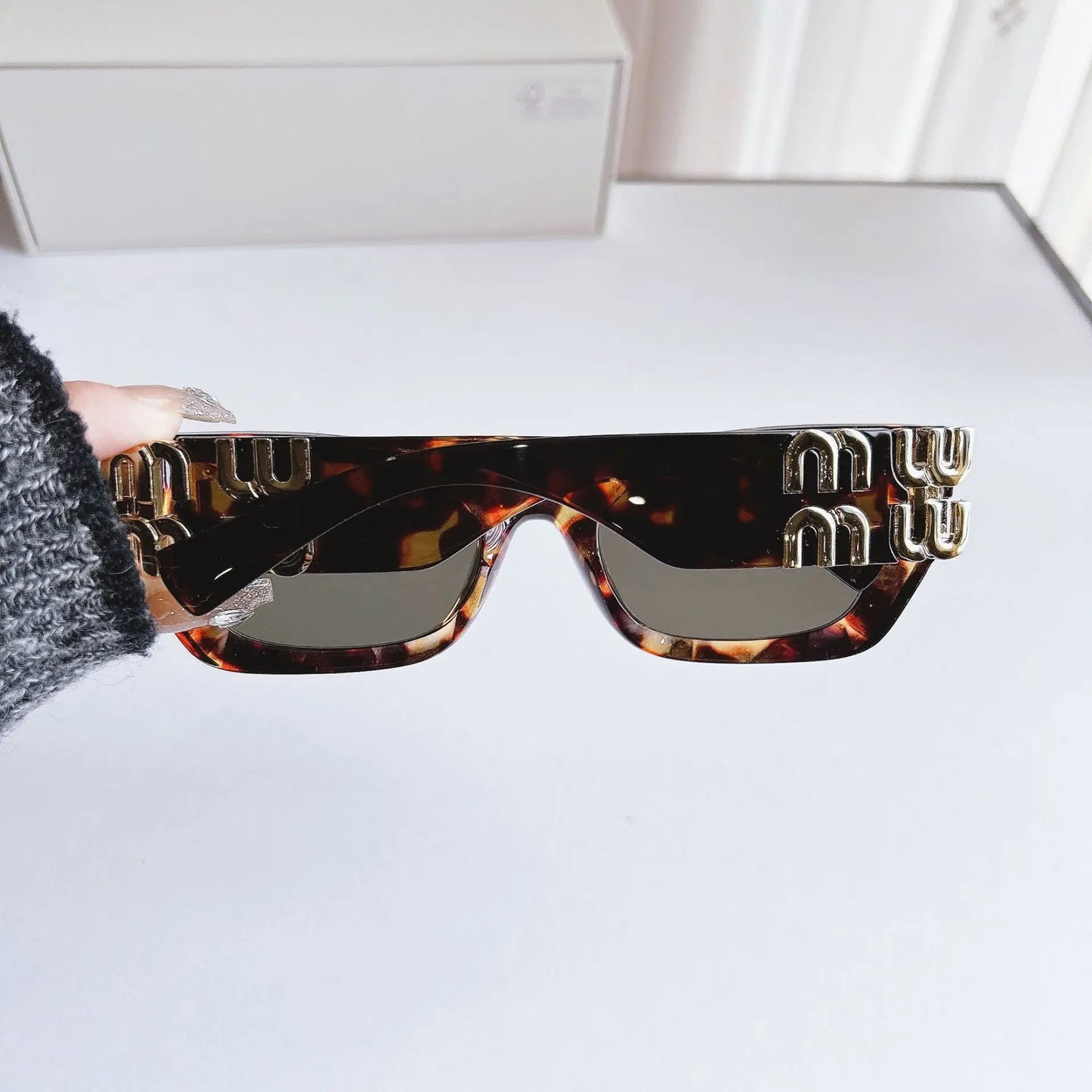 Light Luxury Designer Sun Glasses Women's Retro Polygonal Cat Eye Sunglasses for Men UV400 Personality Cool Trendy Glasses