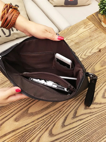 Fashion Rivet Day Clutches for Women Shoulder Bags PU Leather Crossbody Bags Brand Design Ladies Envelope Bags Clutch Purse
