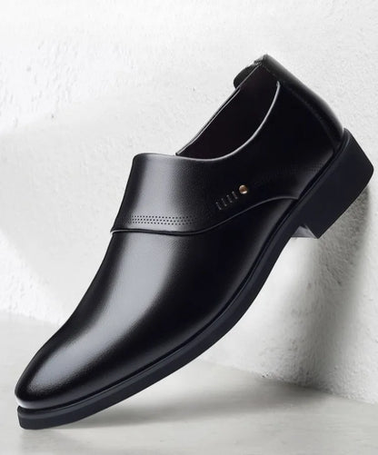 2026 New Men's Shoes Soft Leather Soft Sole Comfortable Fashion Business Casual Leather Shoes Black Footwear