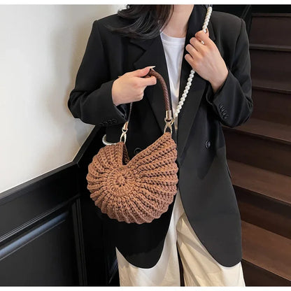 Fashion Conch Shaped Crochet Women Shoulde Bags Funny Cute Pearls Chains Handmade Weave Crossbody Bag Novelty Small Handbags