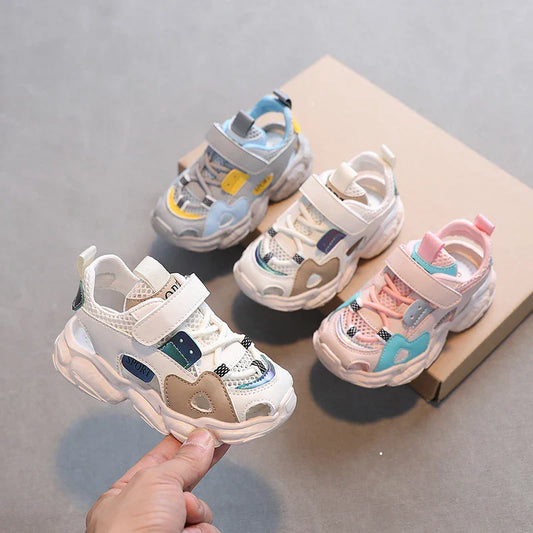Kids Sports Sandals Fashion Classic 2025 Summer Boys Girls Beach Shoes Cut-outs Air Mesh Breathable Hollow Casual Fashion Sandal