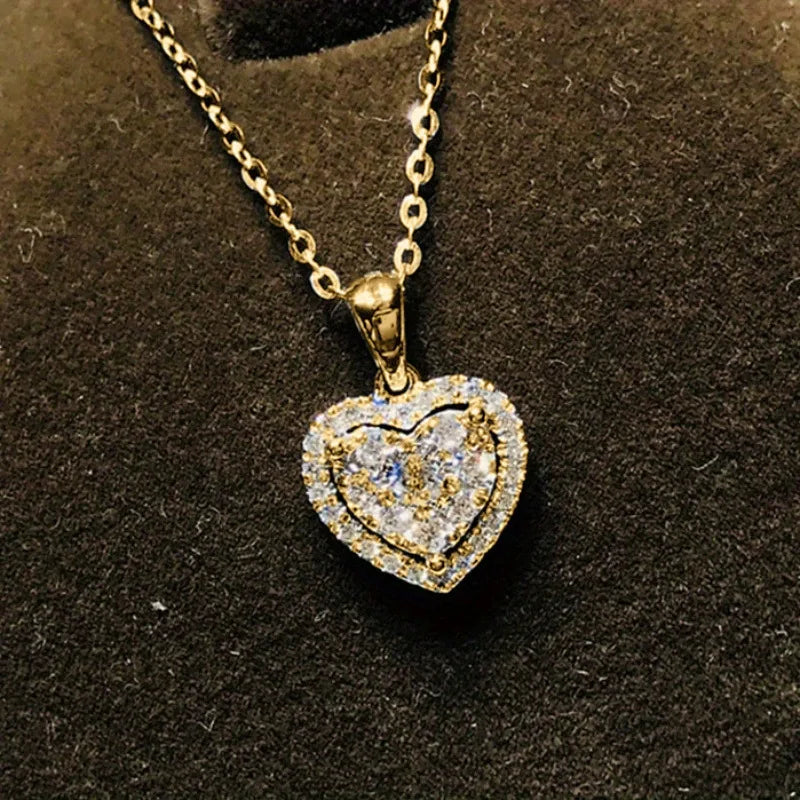 2.3mm Round Halo Moissanite Necklace Exquisite 14K Gold Filled Heart-shaped Pendant Necklaces For Valentine's Day Jewelry