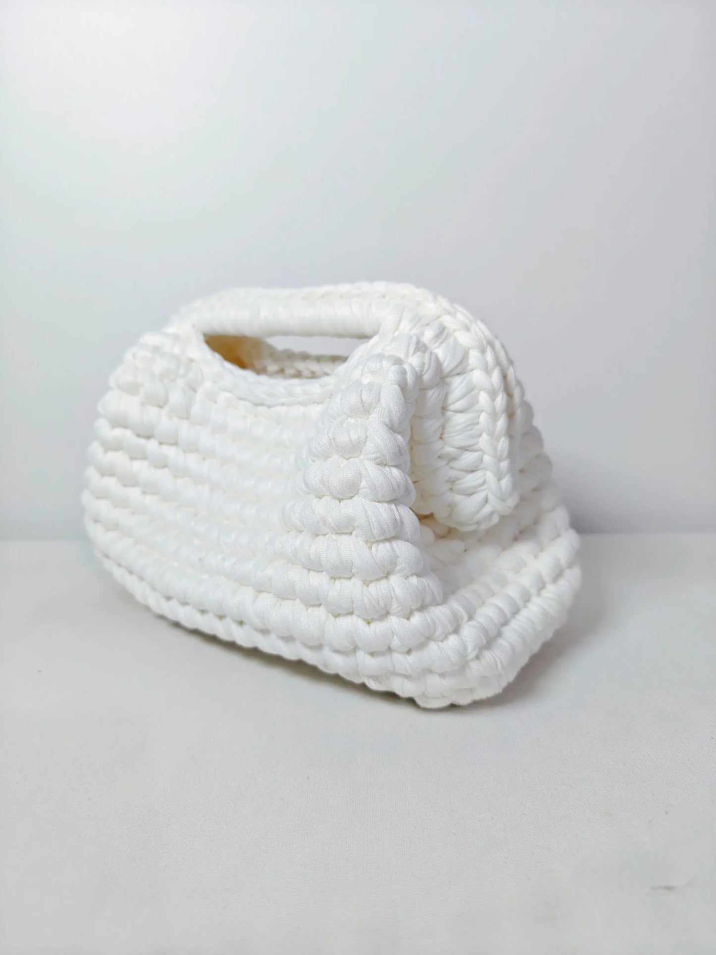 Yingzi Small Crochet Cluth Bag with Handle Handmade Evening Bag Makeup Bag