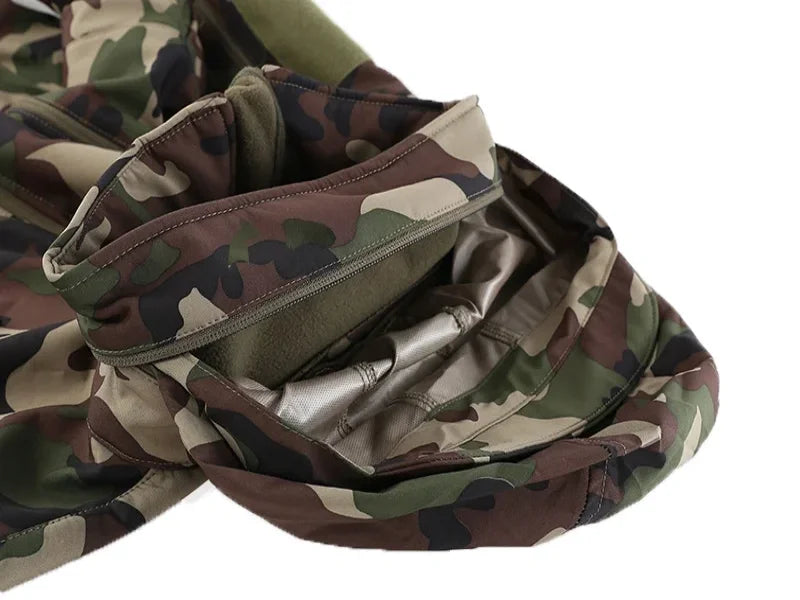 Outdoor Tactical Jacket Men's Stand-up Collar Plush Thickened Soft Shell Jacket Winter Windproof Waterproof Camouflage Coat