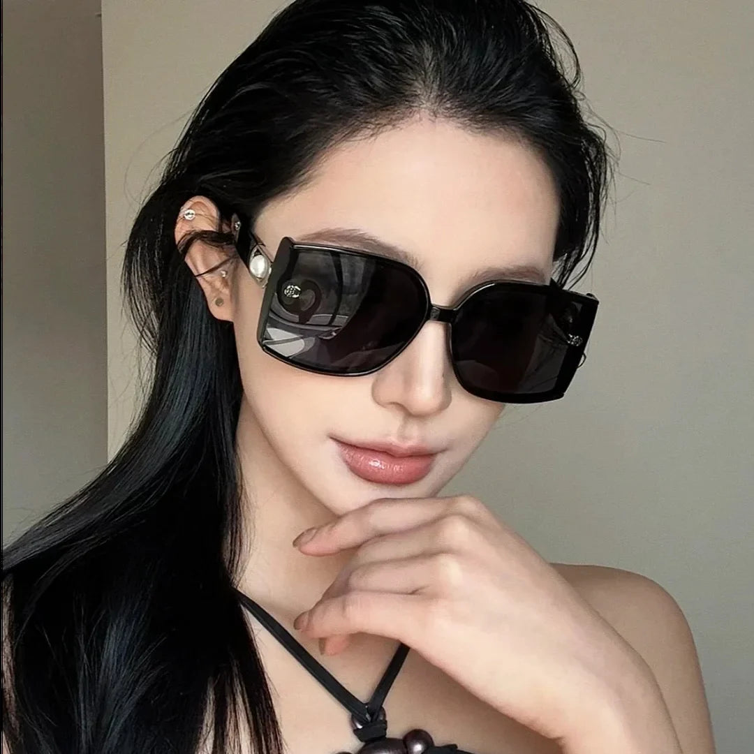 Fashion Square UV400 Polarized Sunglasses for Women Pearl Elegant Sun Protection Ladies Oversized Sun Glasses Gafas De Sol Mujer