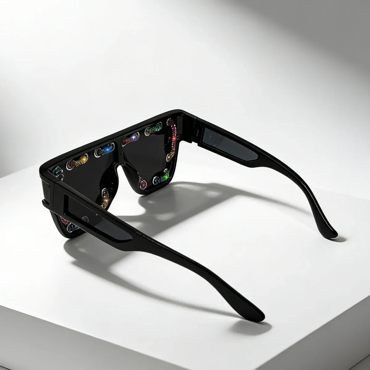 Y2K Oversized Square Sunglasses for Women Men Bling Rhinestone Decor Streewear Punk Statement Eyewear Trendy Fashion Shades