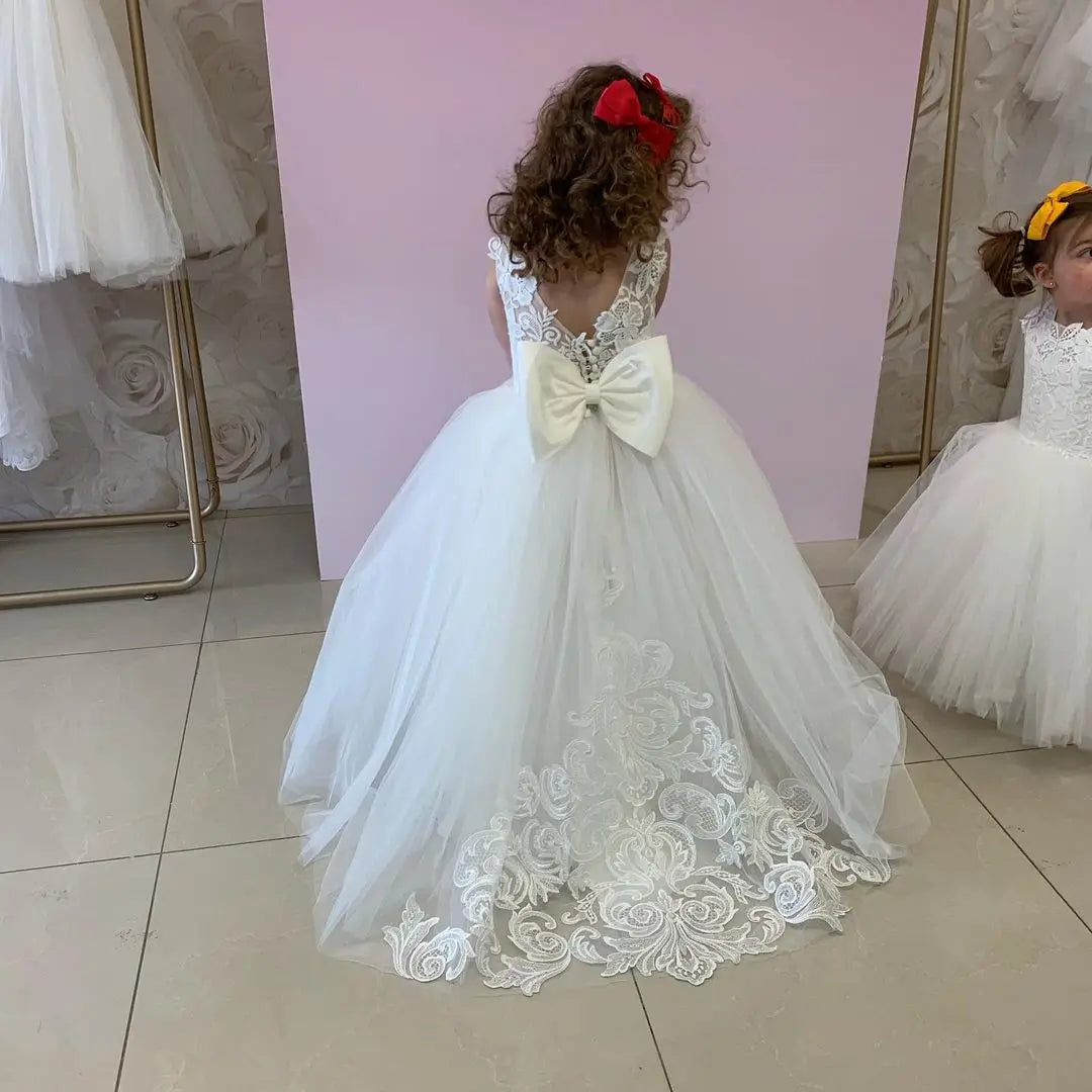 Cute Flower Girl Dresses for Wedding Big Bow Appliques Long Little Pageant Gowns Girls White Tulle First Communion Gowns