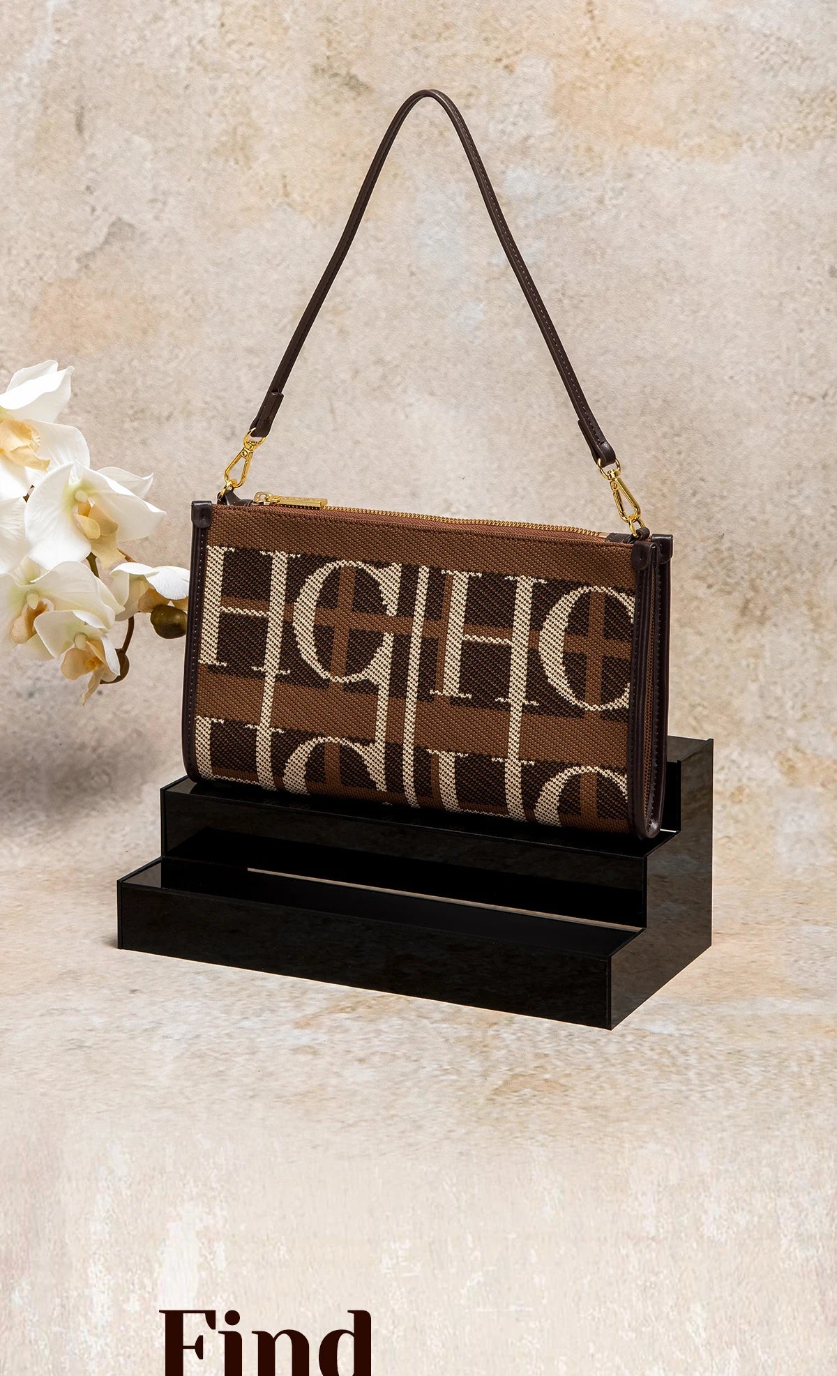 Vintage Handbag with Letter Design Large Capacity Fashionable Retro Women's Tote Bag for Everyday Use