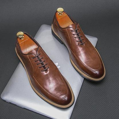 Hot Selling Pointed Dress Shoes Europe America Casual Versatile Men's Low Top Shoes High-end Banquet Office Men's Business Shoes