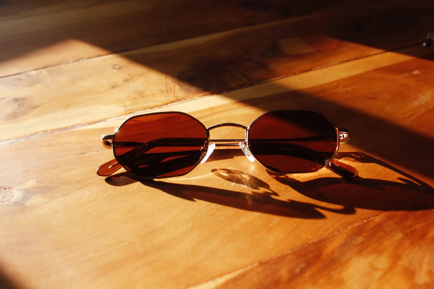 Retro Small Polygon Polarized Sunglasses Women Metal UV400 Sun Glasses Men Anti-Glare UV400 Goggles Driving Eyewear