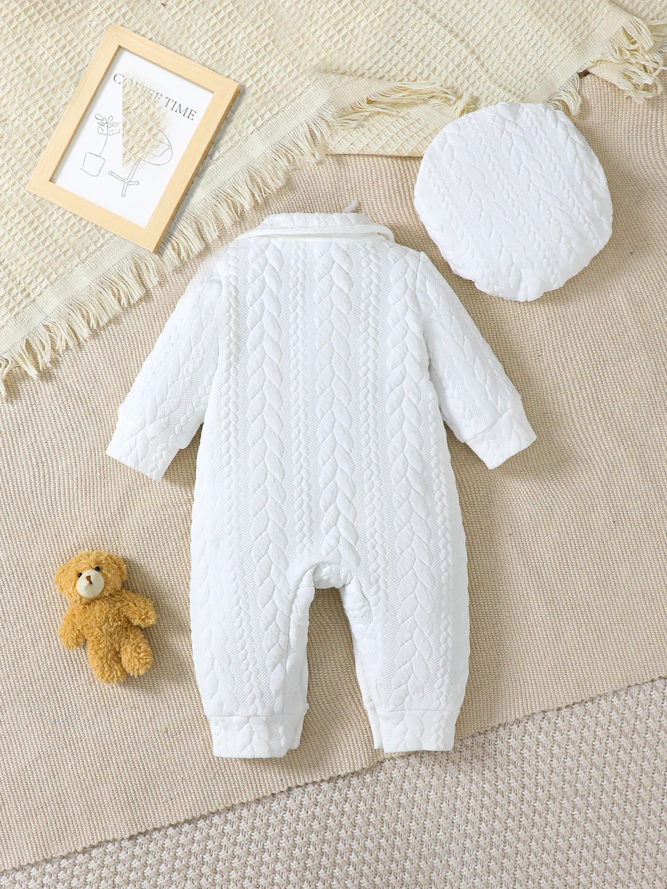 2pcs Baby Boy Long Sleeve Romper Suit with Cute Bear Pattern Includes Hat Casual Outfit for Autumn And Winter Wear