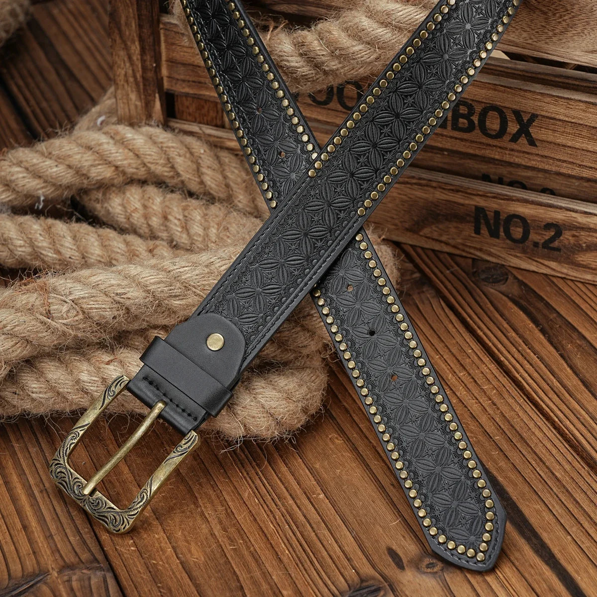 A Men's and Women's Casual Retro Belt Western Style! PU Leather Belt with Metal Buckle, Suitable for Daily Work Wear