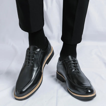 Hot Selling Pointed Dress Shoes Europe America Casual Versatile Men's Low Top Shoes High-end Banquet Office Men's Business Shoes