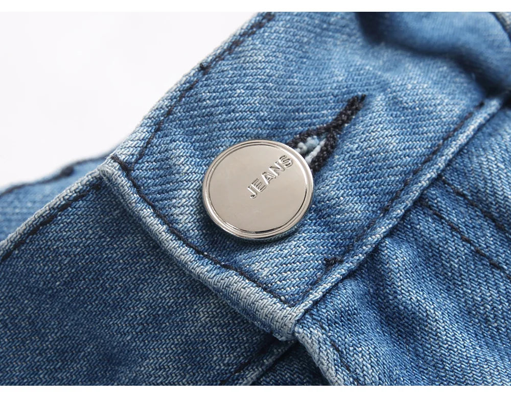 Men Sakura Embroidery Denim Jeans Streetwear Boot Cut Pants Released Hem Flared Trousers with Ripped And Cherry Blossom Design