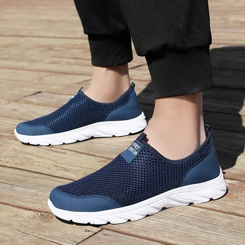 Lightweight Men Casual Shoes Breathable Slip on Male Casual Sneakers Anti-slip Men's Flats Outdoor Walking Shoes Size 38-46