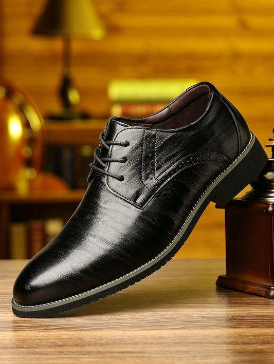 Men's leather shoes new black Soft bottom anti slip and breath shoes Zapatos luxury light flat men's Business dress casual