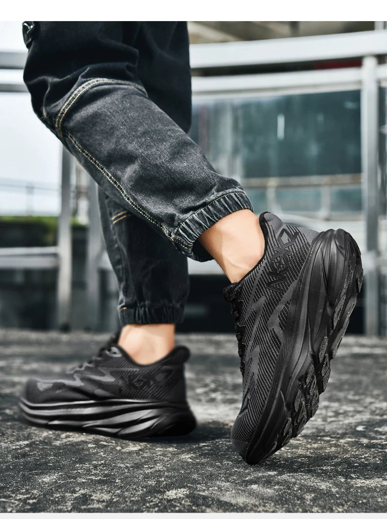 NEW Lightweight Safety Shoes Men Steel Toe Sneakers Anti-puncture Proof Breathable Work Safety Boots Man Comfortable Work Shoes