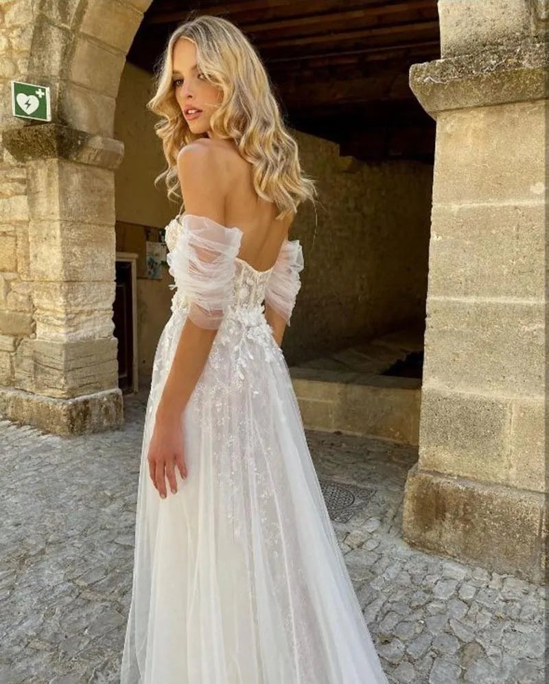 2022 New Charming Lace Wedding Dresses Sweetheart Off Shoulder  Gowns Short Sleeves Bridal  Open Back