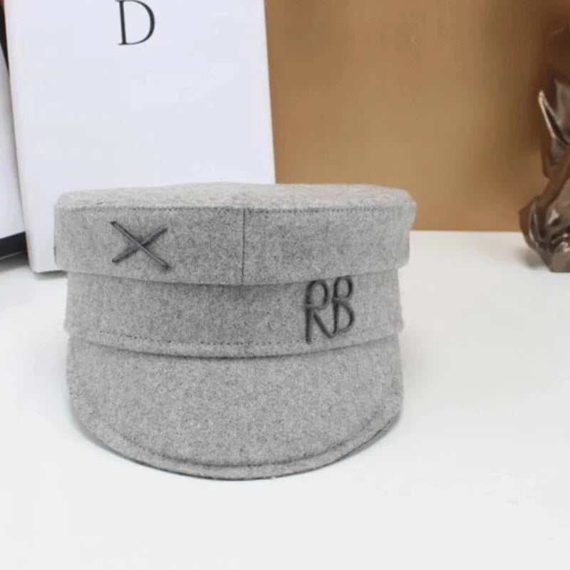 Brand Designer New Winter Embroidery Letter Baker Boy Straw Caps Purple Newsboy Caps Thick Warm Flat Cap Chapeau Homme