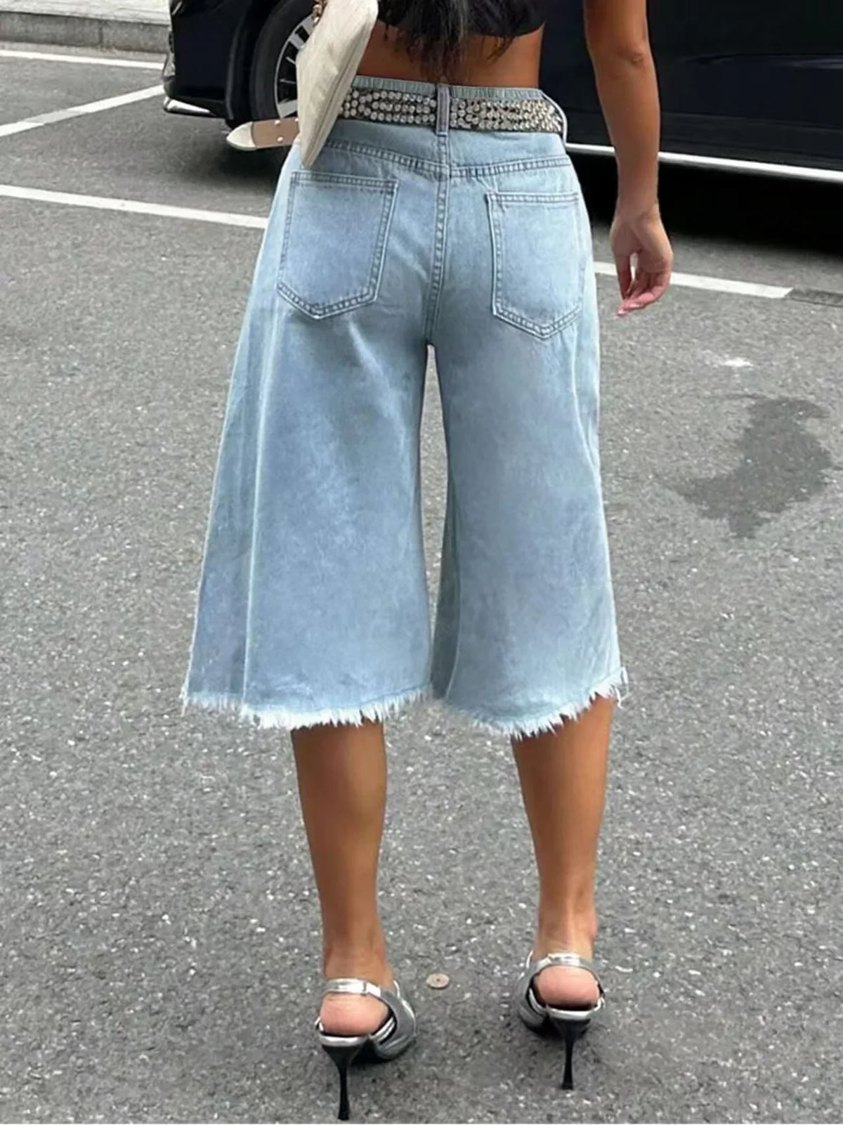 Women Asymmetric Fray Raw Hem Capri Jeans Light Blue Distressed Ripped Loose Fit Street Mid Calf Denim Shorts