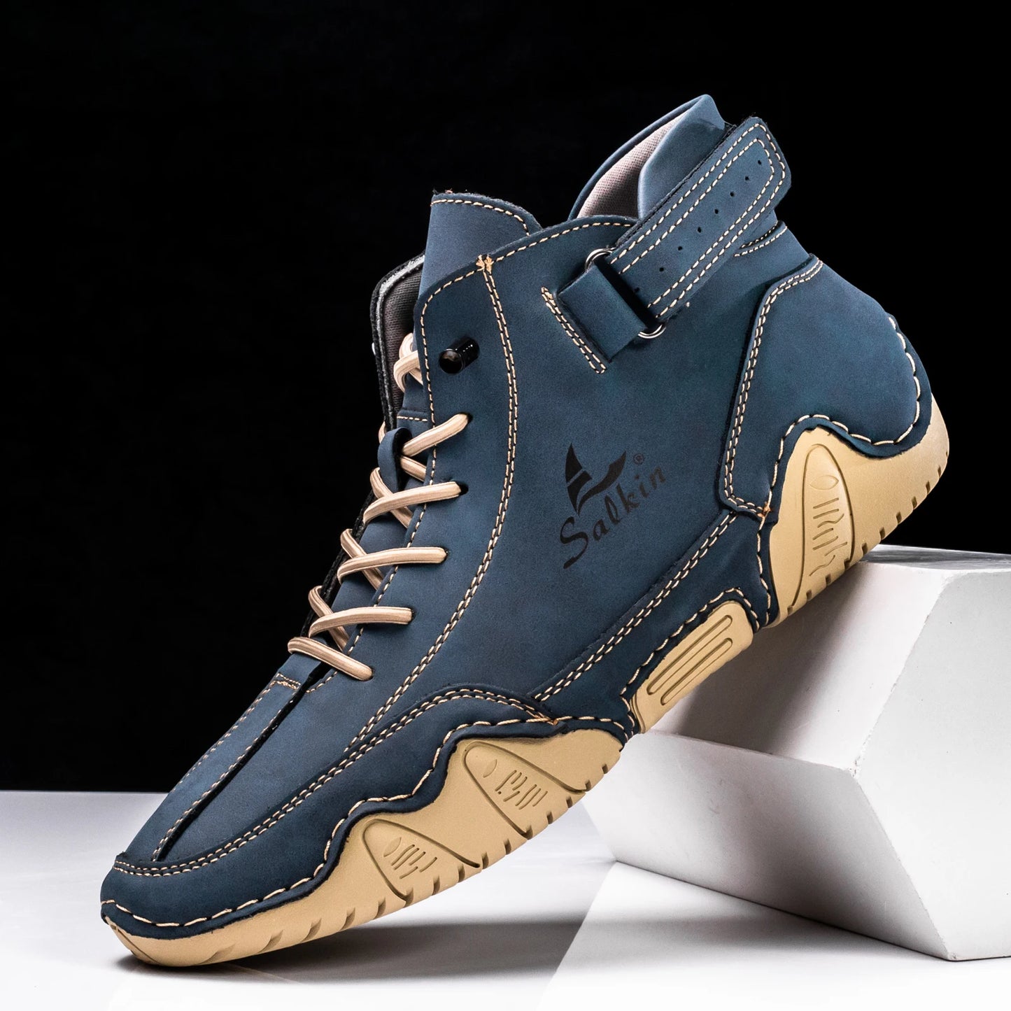 New 2025 Handmade Men Boots Design Sneakers Man Outdoor Non-Slip Casual Leather Men Shoes Ankle Boots Breathable Hot Sale